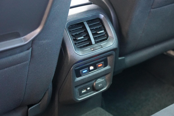 Volkswagen Tiguan 1.4 TSI ACT Highline AUT. + CAMERA / TREKHAAK / VIRTUAL COCKPIT / 1e EIGENAAR