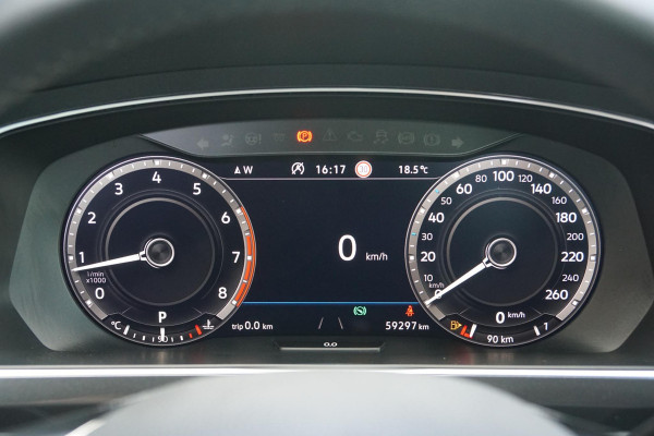 Volkswagen Tiguan 1.4 TSI ACT Highline AUT. + CAMERA / TREKHAAK / VIRTUAL COCKPIT / 1e EIGENAAR