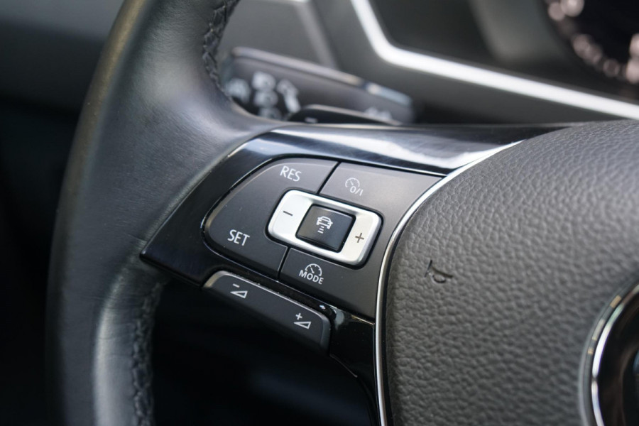 Volkswagen Tiguan 1.4 TSI ACT Highline AUT. + CAMERA / TREKHAAK / VIRTUAL COCKPIT / 1e EIGENAAR