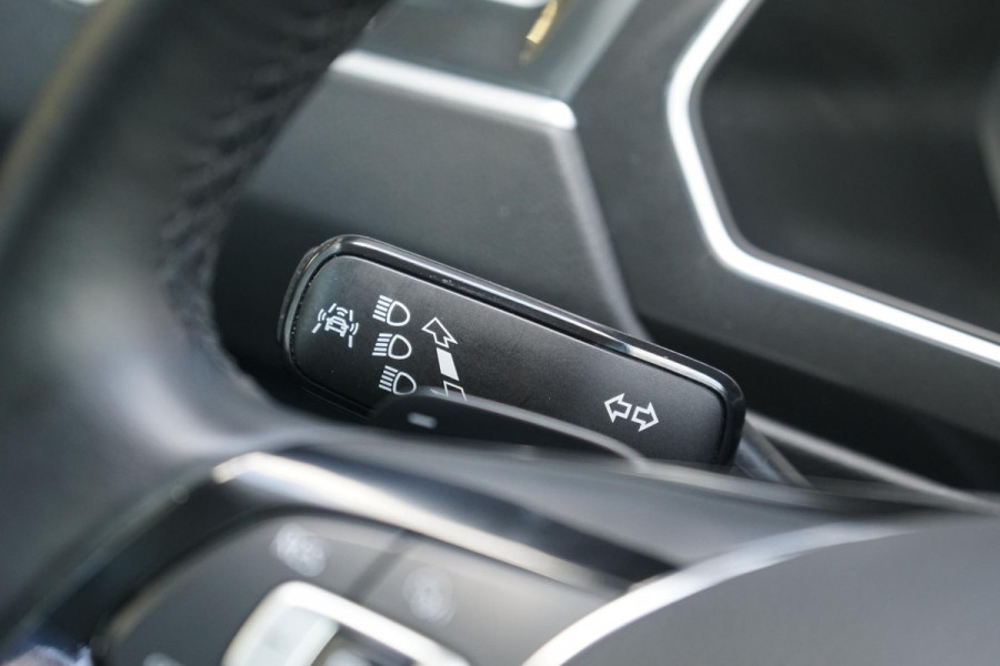 Volkswagen Tiguan 1.4 TSI ACT Highline AUT. + CAMERA / TREKHAAK / VIRTUAL COCKPIT / 1e EIGENAAR