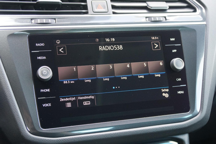 Volkswagen Tiguan 1.4 TSI ACT Highline AUT. + CAMERA / TREKHAAK / VIRTUAL COCKPIT / 1e EIGENAAR