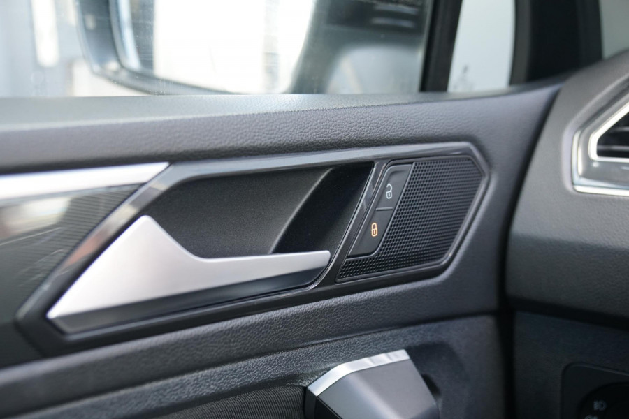 Volkswagen Tiguan 1.4 TSI ACT Highline AUT. + CAMERA / TREKHAAK / VIRTUAL COCKPIT / 1e EIGENAAR