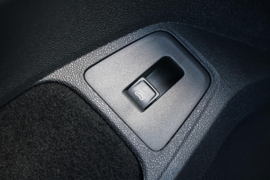Volkswagen Tiguan 1.4 TSI ACT Highline AUT. + CAMERA / TREKHAAK / VIRTUAL COCKPIT / 1e EIGENAAR