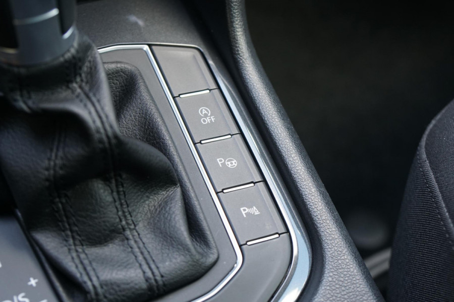 Volkswagen Tiguan 1.4 TSI ACT Highline AUT. + CAMERA / TREKHAAK / VIRTUAL COCKPIT / 1e EIGENAAR