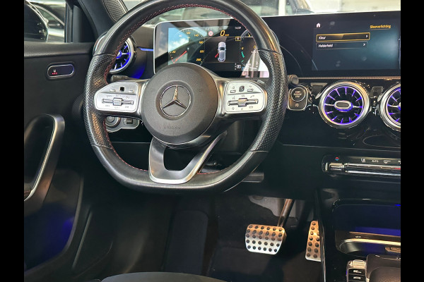 Mercedes-Benz A-Klasse 250 Premium Plus PANO / CAMERA