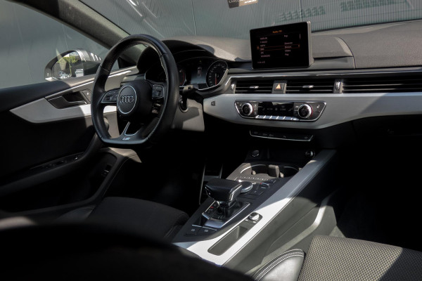 Audi A5 Sportback 2.0 TFSI MHEV Sport S-line Edition | S-LINE INTERIEUR | STOELVERWARMING | NAVIGATIE | AFGEVLAKT SPORTSTUUR