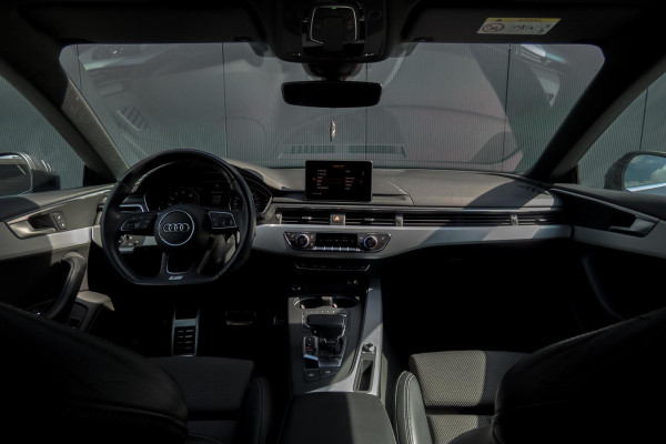 Audi A5 Sportback 2.0 TFSI MHEV Sport S-line Edition | S-LINE INTERIEUR | STOELVERWARMING | NAVIGATIE | AFGEVLAKT SPORTSTUUR
