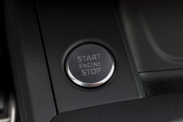Audi A5 Sportback 2.0 TFSI MHEV Sport S-line Edition | S-LINE INTERIEUR | STOELVERWARMING | NAVIGATIE | AFGEVLAKT SPORTSTUUR