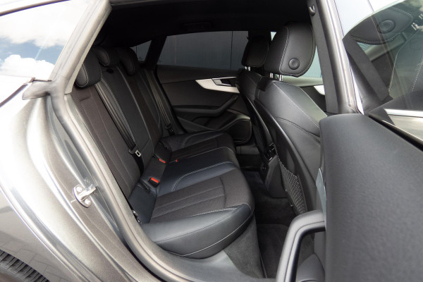 Audi A5 Sportback 2.0 TFSI MHEV Sport S-line Edition | S-LINE INTERIEUR | STOELVERWARMING | NAVIGATIE | AFGEVLAKT SPORTSTUUR