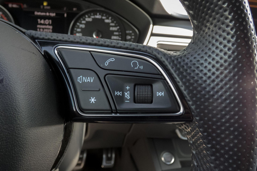 Audi A5 Sportback 2.0 TFSI MHEV Sport S-line Edition | S-LINE INTERIEUR | STOELVERWARMING | NAVIGATIE | AFGEVLAKT SPORTSTUUR