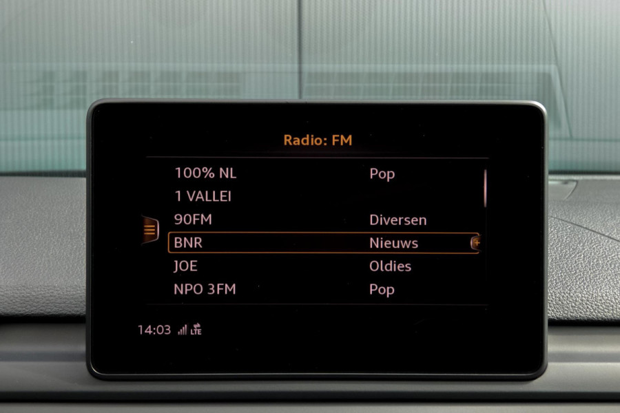 Audi A5 Sportback 2.0 TFSI MHEV Sport S-line Edition | S-LINE INTERIEUR | STOELVERWARMING | NAVIGATIE | AFGEVLAKT SPORTSTUUR