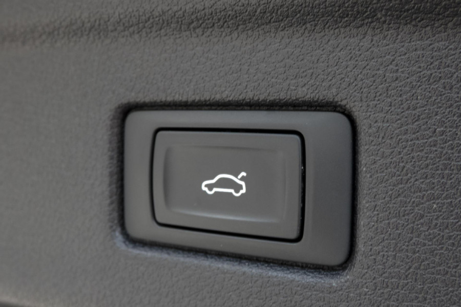Audi A5 Sportback 2.0 TFSI MHEV Sport S-line Edition | S-LINE INTERIEUR | STOELVERWARMING | NAVIGATIE | AFGEVLAKT SPORTSTUUR