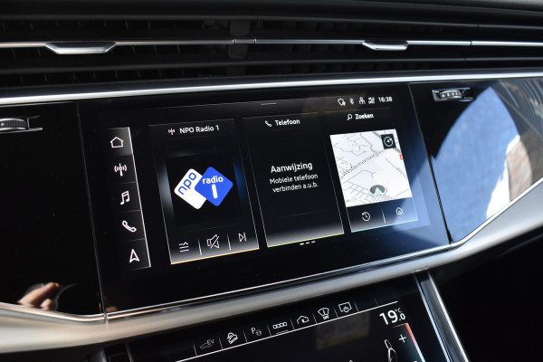 Audi Q8 55 TFSI e Quattro Pro Line S | ACC | RS-Seats | Head-Up | B&O | Softclose | 22'' Velgen | Stuurverwarming | Matrix | Nachtzicht |