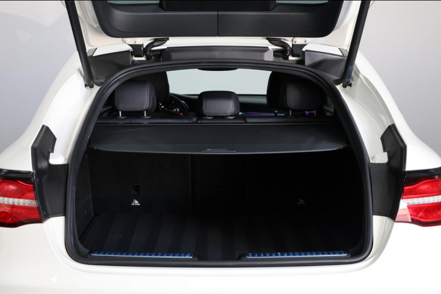 Mercedes-Benz GLC Coupé 250 4MATIC AMG Line LED/SFEER/PANORAMADAK/LEER+S.VERWARMING/KEYLES/22"/CAM/ACC/ECC/12 MDN GARANTIE!