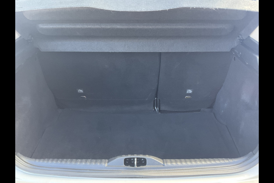 Citroën C3 1.2 PureTech Feel 105g Nav/Cruise PDC Clima NL-Auto Voll.Onderhouden!