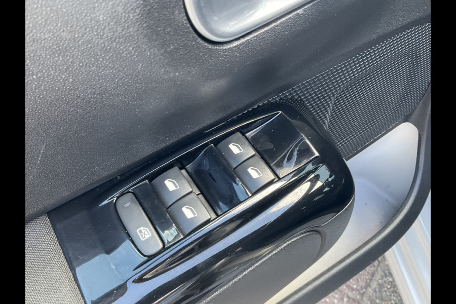Citroën C3 1.2 PureTech Feel 105g Nav/Cruise PDC Clima NL-Auto Voll.Onderhouden!