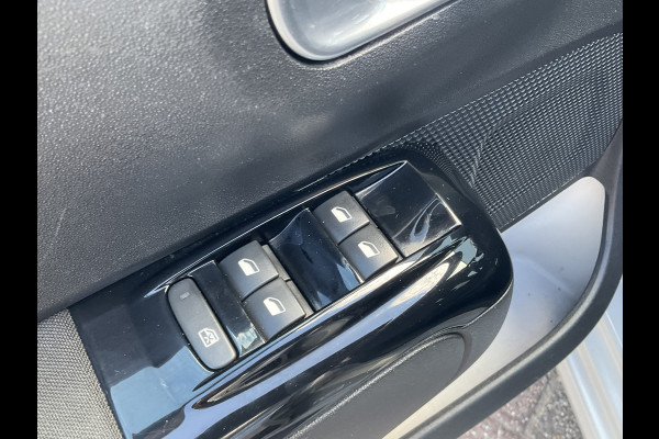 Citroën C3 1.2 PureTech Feel 105g Nav/Cruise PDC Clima NL-Auto Voll.Onderhouden!