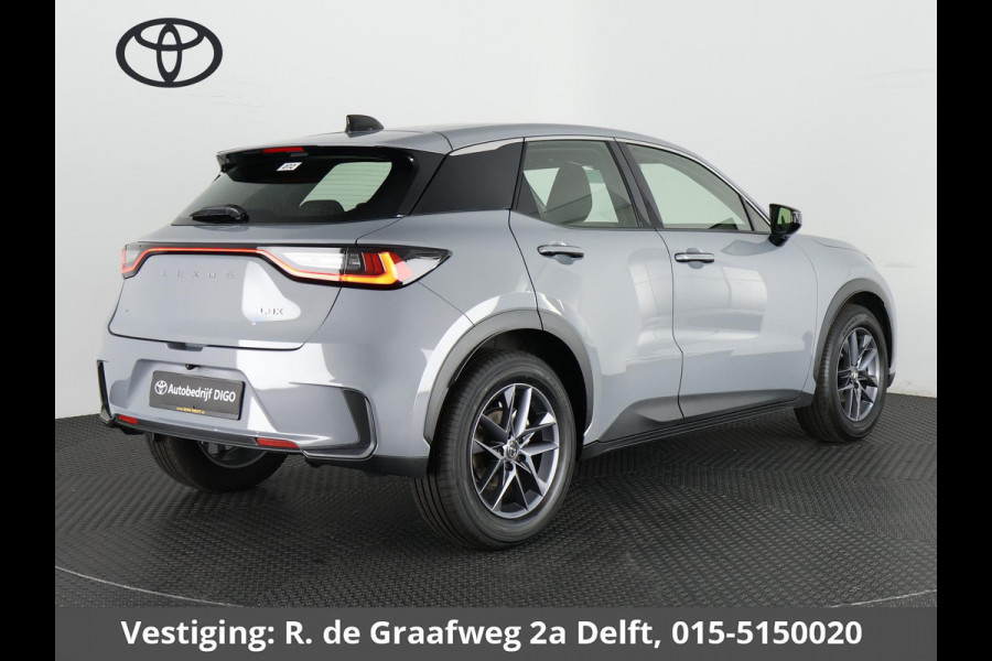 Lexus LBX Business Line Pro 2WD | Dodehoek detectie | Stuur- & Stoelverwarming | Navigatie | Parkeersensoren