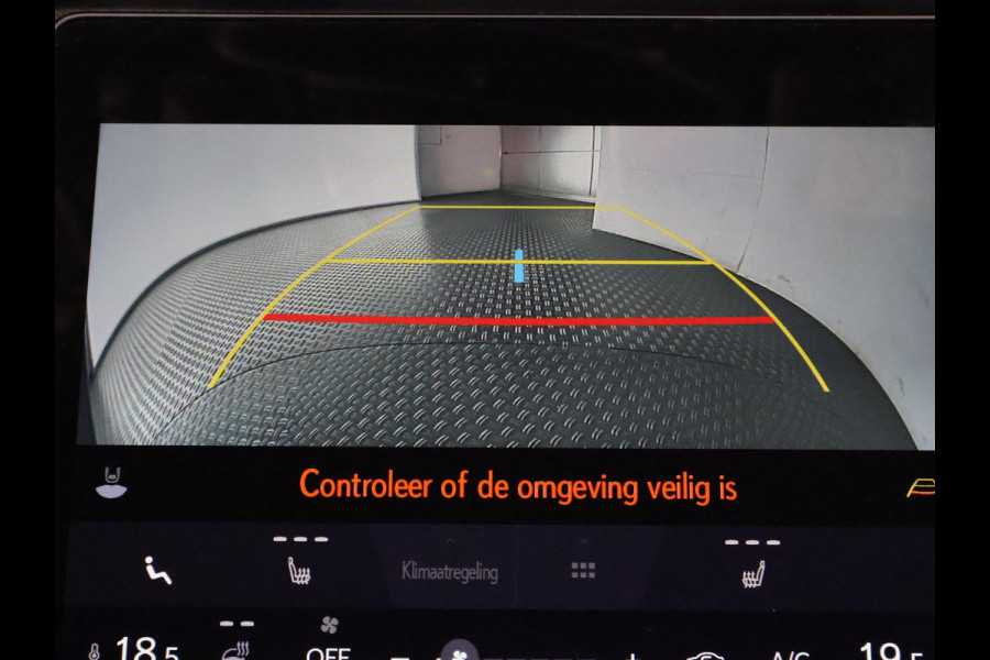 Lexus LBX Business Line Pro 2WD | Dodehoek detectie | Stuur- & Stoelverwarming | Navigatie | Parkeersensoren