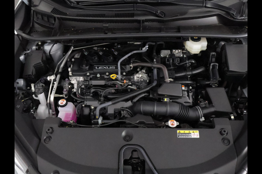 Lexus LBX Business Line Pro 2WD | Dodehoek detectie | Stuur- & Stoelverwarming | Navigatie | Parkeersensoren