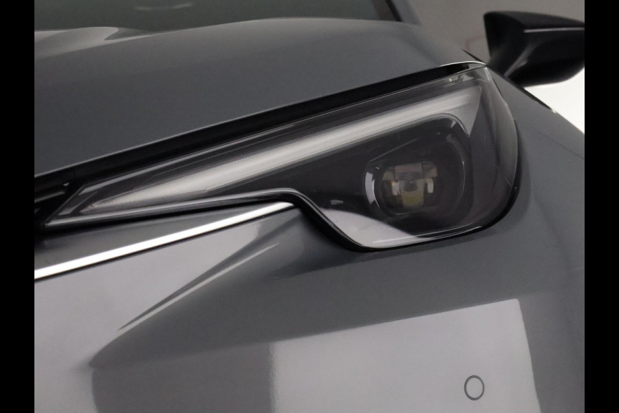 Lexus LBX Business Line Pro 2WD | Dodehoek detectie | Stuur- & Stoelverwarming | Navigatie | Parkeersensoren