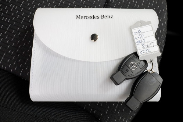Mercedes-Benz Vito 114 CDI 136pk Compact 9G Automaat 2x Schuifdeur/LED/Camera/Inrichting 05-2022