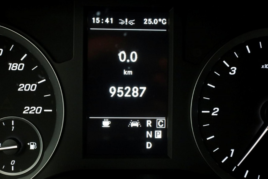 Mercedes-Benz Vito 114 CDI 136pk Compact 9G Automaat 2x Schuifdeur/LED/Camera/Inrichting 05-2022