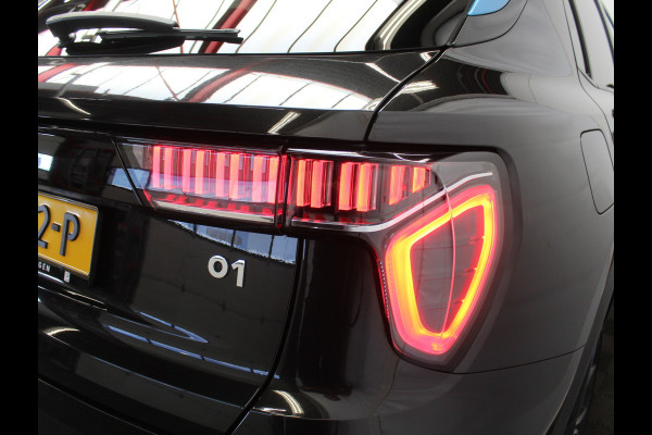 Lynk & Co 01 1.5 8X OP VOORRAAD V.A. 40.000 KM | CARPLAY | 360CAMERA | DAB | PANODAK | LED | STOELVERW | ADAPCRUISE | WIFI