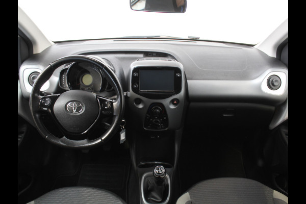 Toyota Aygo 1.0 VVT-i x-play CARPLAY | AIRCO | LED | CAMERA | STB | ISOFIX