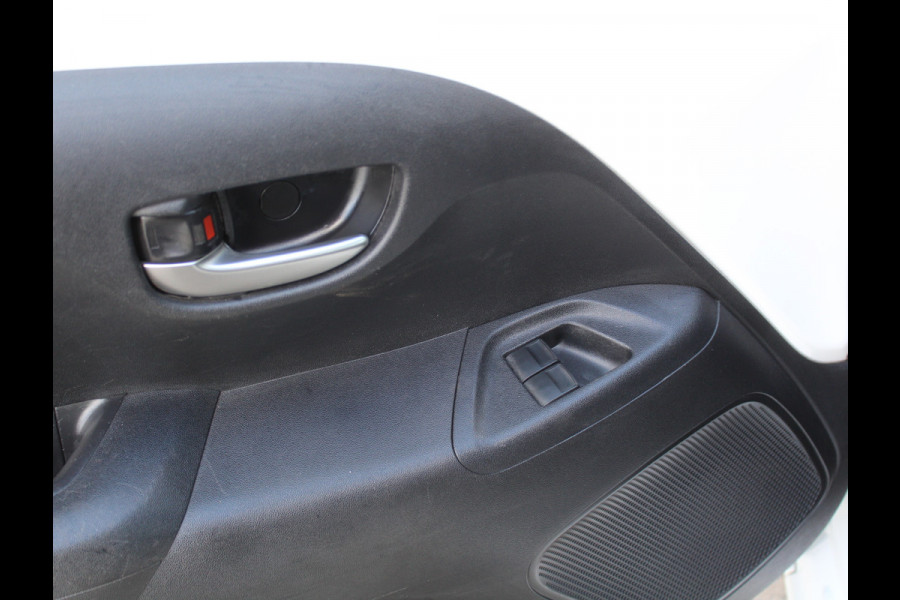 Toyota Aygo 1.0 VVT-i x-play CARPLAY | AIRCO | LED | CAMERA | STB | ISOFIX