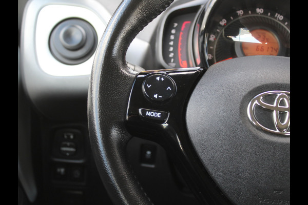 Toyota Aygo 1.0 VVT-i x-play CARPLAY | AIRCO | LED | CAMERA | STB | ISOFIX