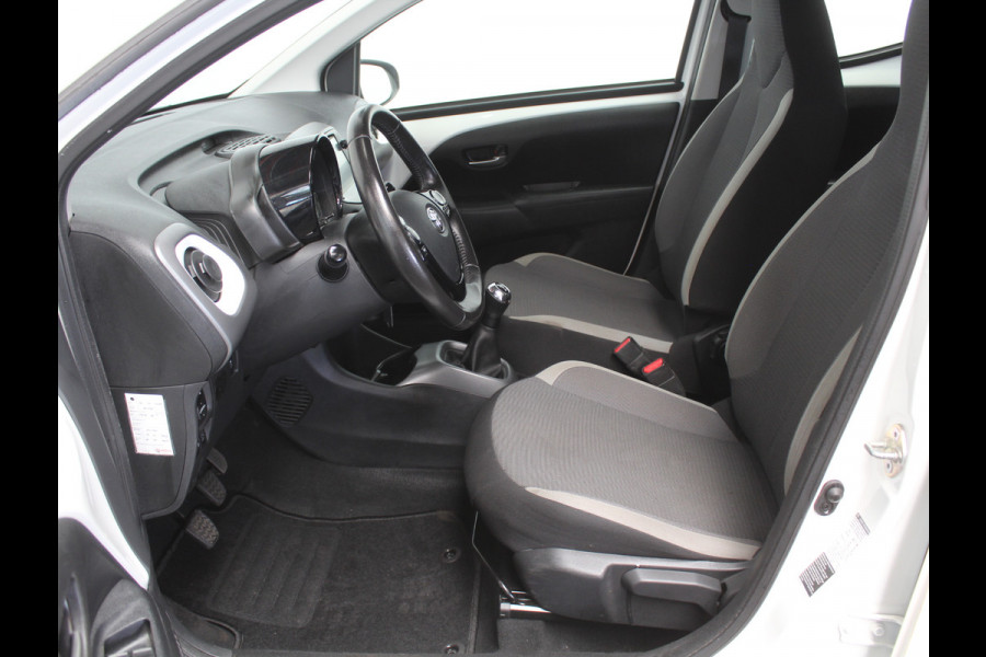 Toyota Aygo 1.0 VVT-i x-play CARPLAY | AIRCO | LED | CAMERA | STB | ISOFIX