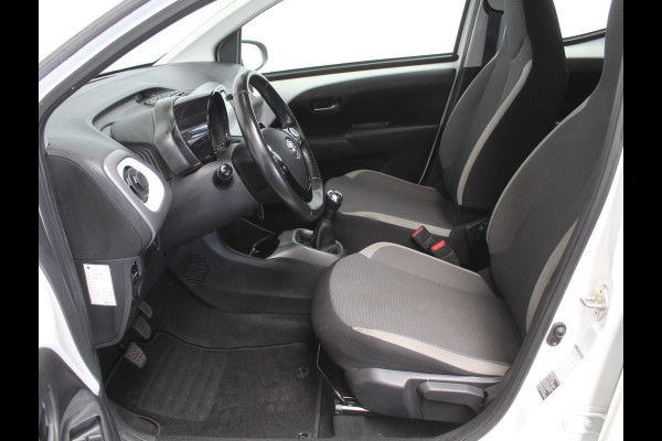 Toyota Aygo 1.0 VVT-i x-play CARPLAY | AIRCO | LED | CAMERA | STB | ISOFIX