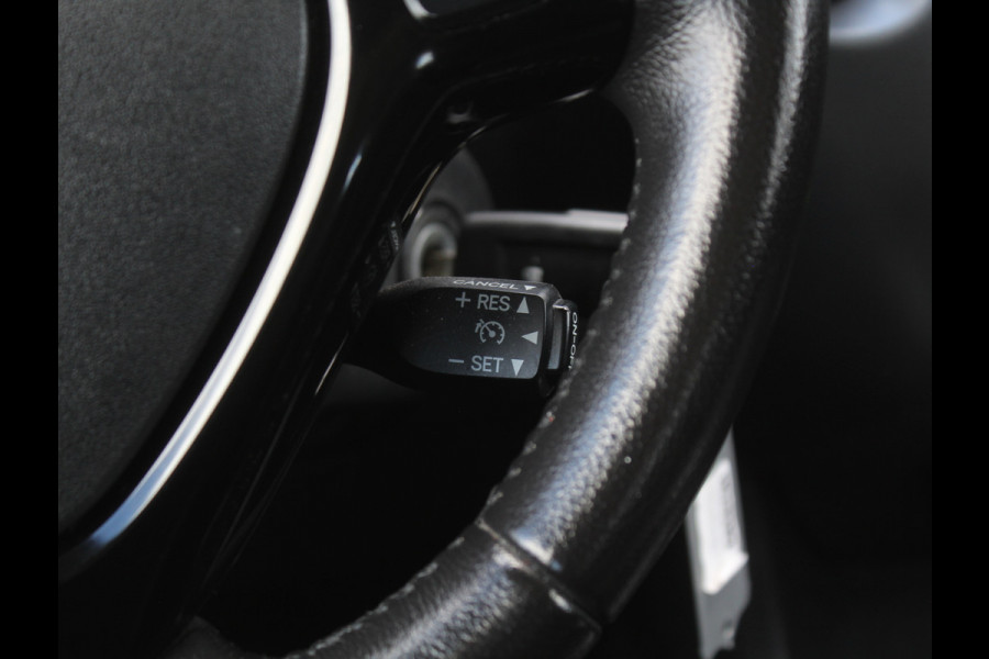 Toyota Aygo 1.0 VVT-i x-play CARPLAY | AIRCO | LED | CAMERA | STB | ISOFIX