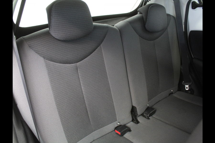 Toyota Aygo 1.0 VVT-i x-play CARPLAY | AIRCO | LED | CAMERA | STB | ISOFIX