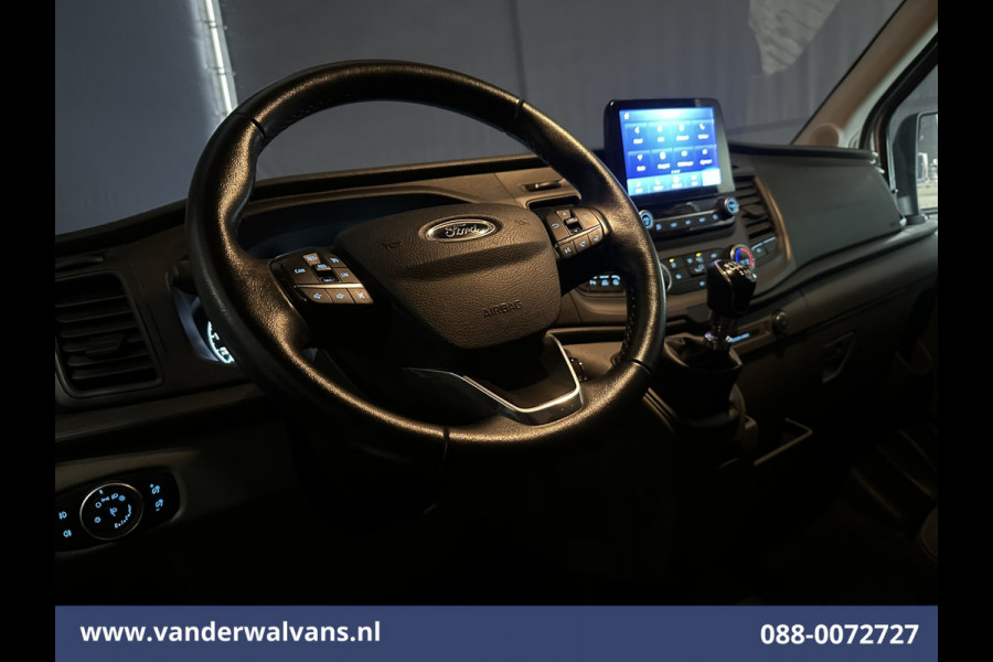 Ford Transit 2.0 TDCI 130pk L2H2 Euro6 Airco | Camera | Navigatie | Apple Carplay | Android Auto LED, Cruiscontrol, Verwarmde Voorruit, Parkeersensoren, Bijrijdersbank