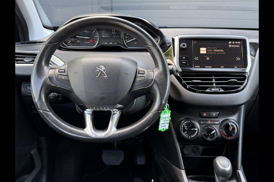 Peugeot 2008 1.2 PureTech Blue Lion 110pk,Trekhaak,2e Eigenaar,Navi,Automaat,Airco,Cruise,Lm velgen,Apk tot 03-2026