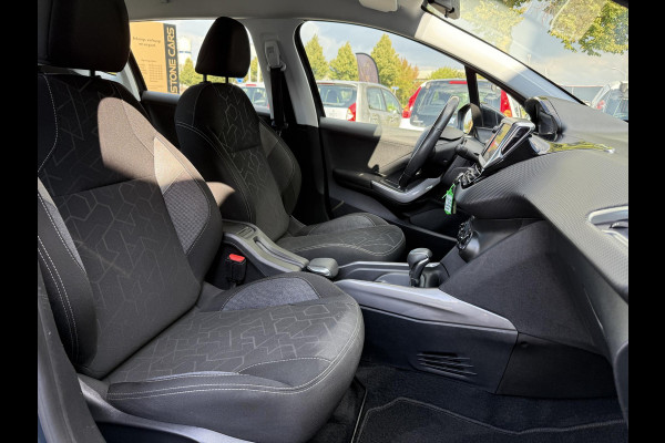 Peugeot 2008 1.2 PureTech Blue Lion 110pk,Trekhaak,2e Eigenaar,Navi,Automaat,Airco,Cruise,Lm velgen,Apk tot 03-2026