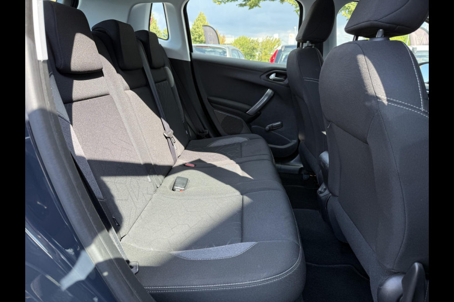 Peugeot 2008 1.2 PureTech Blue Lion 110pk,Trekhaak,2e Eigenaar,Navi,Automaat,Airco,Cruise,Lm velgen,Apk tot 03-2026
