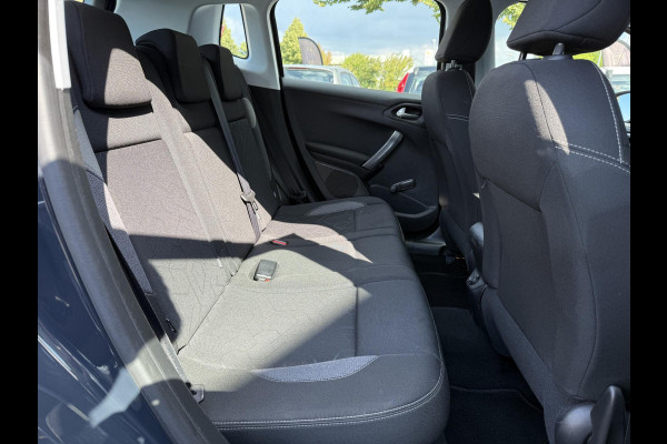 Peugeot 2008 1.2 PureTech Blue Lion 110pk,Trekhaak,2e Eigenaar,Navi,Automaat,Airco,Cruise,Lm velgen,Apk tot 03-2026