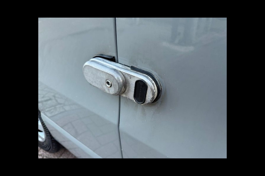 Opel Vivaro 1.6 CDTI 125pk L2 H1 Euro6 Sport Edition EcoFlex 139.000km Airco,Navigatie,Camera