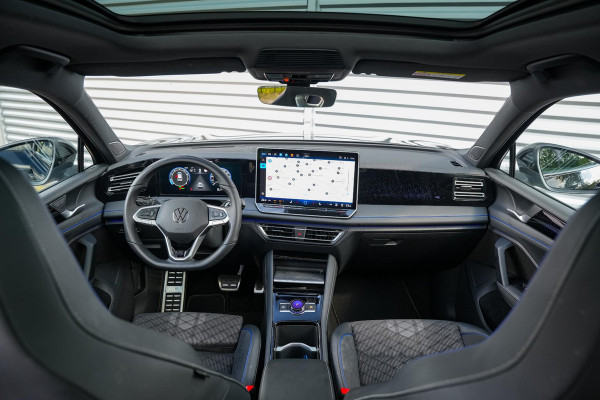 Volkswagen Tiguan 1.5 eTSI R-Line Business Panoramadak Ambient IQ Light Harman/Kardon Sportstoelen HeadUp