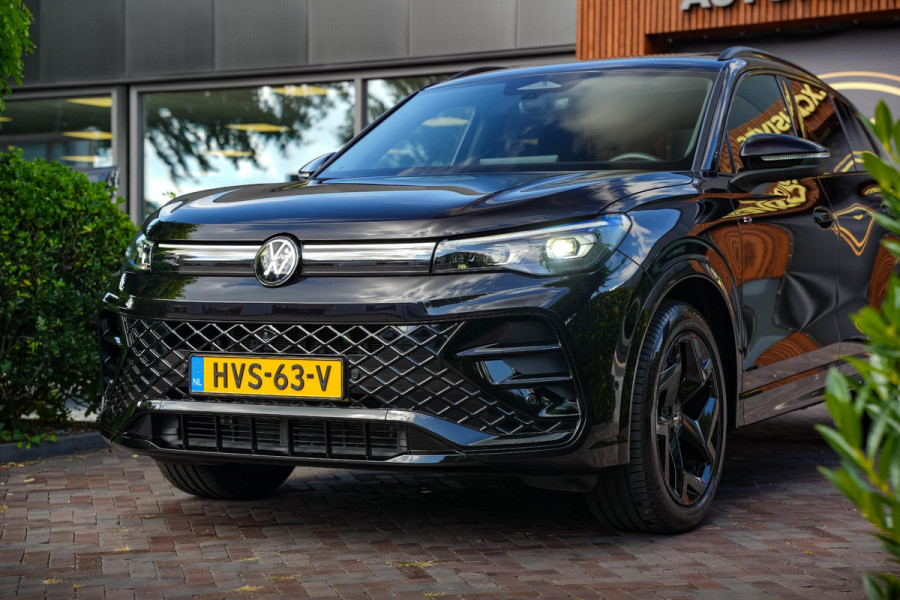 Volkswagen Tiguan 1.5 eTSI R-Line Business Panoramadak Ambient IQ Light Harman/Kardon Sportstoelen HeadUp