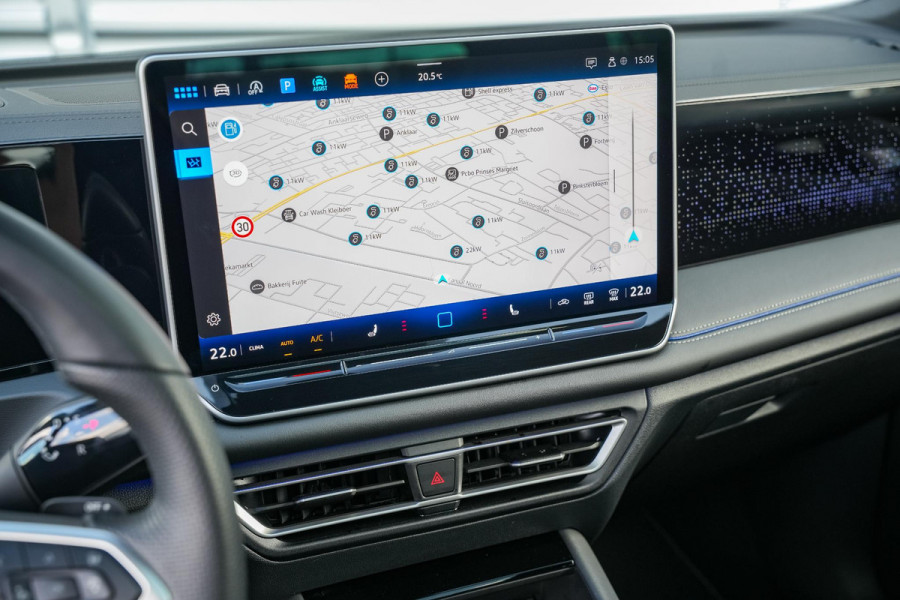 Volkswagen Tiguan 1.5 eTSI R-Line Business Panoramadak Ambient IQ Light Harman/Kardon Sportstoelen HeadUp