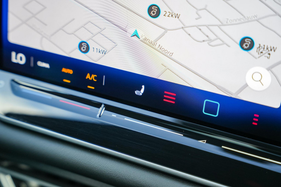 Volkswagen Tiguan 1.5 eTSI R-Line Business Panoramadak Ambient IQ Light Harman/Kardon Sportstoelen HeadUp