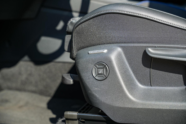 Volkswagen Tiguan 1.5 eTSI R-Line Business Panoramadak Ambient IQ Light Harman/Kardon Sportstoelen HeadUp