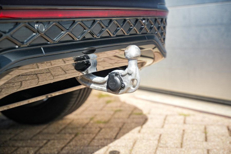 Volkswagen Tiguan 1.5 eTSI R-Line Business Panoramadak Ambient IQ Light Harman/Kardon Sportstoelen HeadUp