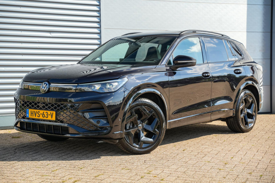 Volkswagen Tiguan 1.5 eTSI R-Line Business Panoramadak Ambient IQ Light Harman/Kardon Sportstoelen HeadUp