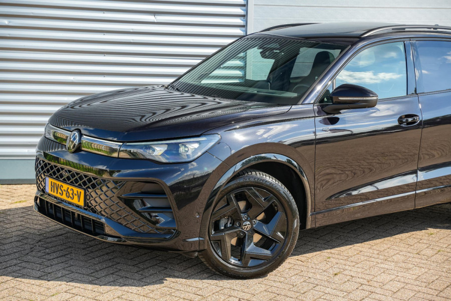 Volkswagen Tiguan 1.5 eTSI R-Line Business Panoramadak Ambient IQ Light Harman/Kardon Sportstoelen HeadUp