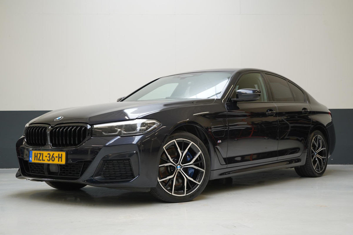 BMW 5 Serie 530e 293pk M Sport Edition | Leder | Sportstoelen | Elektr.verstl. stoelen | Trekhaak